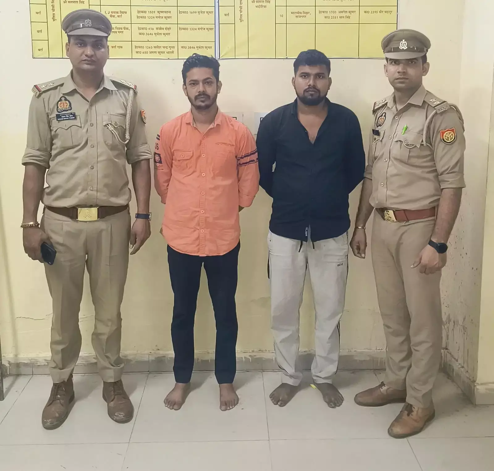नशा विरोधी अभियान के तहत हुक्काबार पर छापा, दो गिरफ्तार नशा विरोधी अभियान के तहत हुक्काबार पर छापा, दो गिरफ्तार