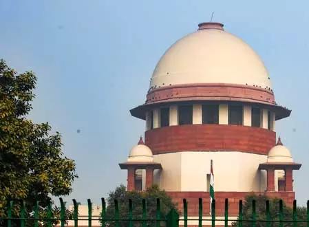 दिल्ली में प्रदर्शन से पहले मेट्रो पूरी तरह बंद करने पर सुप्रीम कोर्ट की रोक, नियंत्रित तरीके से सेवाएं चलाने का निर्देश दिल्ली में प्रदर्शन से पहले मेट्रो पूरी तरह बंद करने पर सुप्रीम कोर्ट की रोक, नियंत्रित तरीके से सेवाएं चलाने का निर्देश