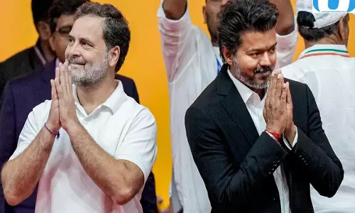 चेन्नई दौरे पर राहुल गांधी, सीएम विजय से मुलाकात संभव चेन्नई दौरे पर राहुल गांधी, सीएम विजय से मुलाकात संभव