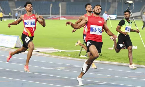 मणिकंता होबलीधर ने 100 मीटर दौड़ में जीता गोल्ड
