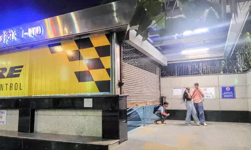 दिल्ली मेट्रो के 45 स्टेशनों पर एंट्री-एग्जिट गेट बंद