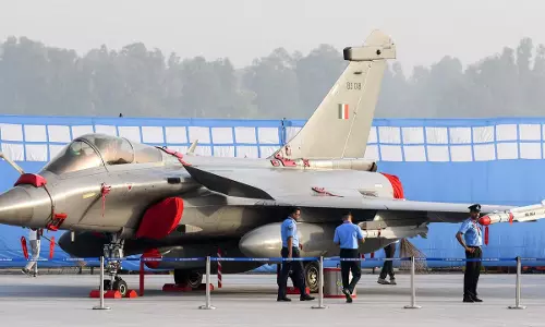 राफेल सौदे पर भारत की बड़ी शर्त, लड़ाकू विमानों में लगेंगे स्वदेशी हथियार; फ्रांस ने दी सहमति