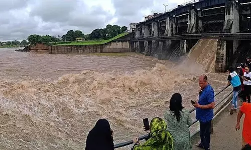 अल नीनो के असर से इंदौर में जलसंकट की आशंका, गर्मियों से पहले नगर निगम ने शुरू की तैयारी अल नीनो के असर से इंदौर में जलसंकट की आशंका, गर्मियों से पहले नगर निगम ने शुरू की तैयारी