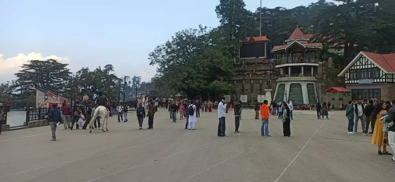 हिमाचल में मौसम बिगड़ने के आसार, तीन जिलों में येलो अलर्ट जारी