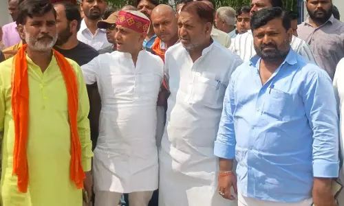 देवरिया में ईओ से मारपीट, अपहरण की कोशिश का आरोप