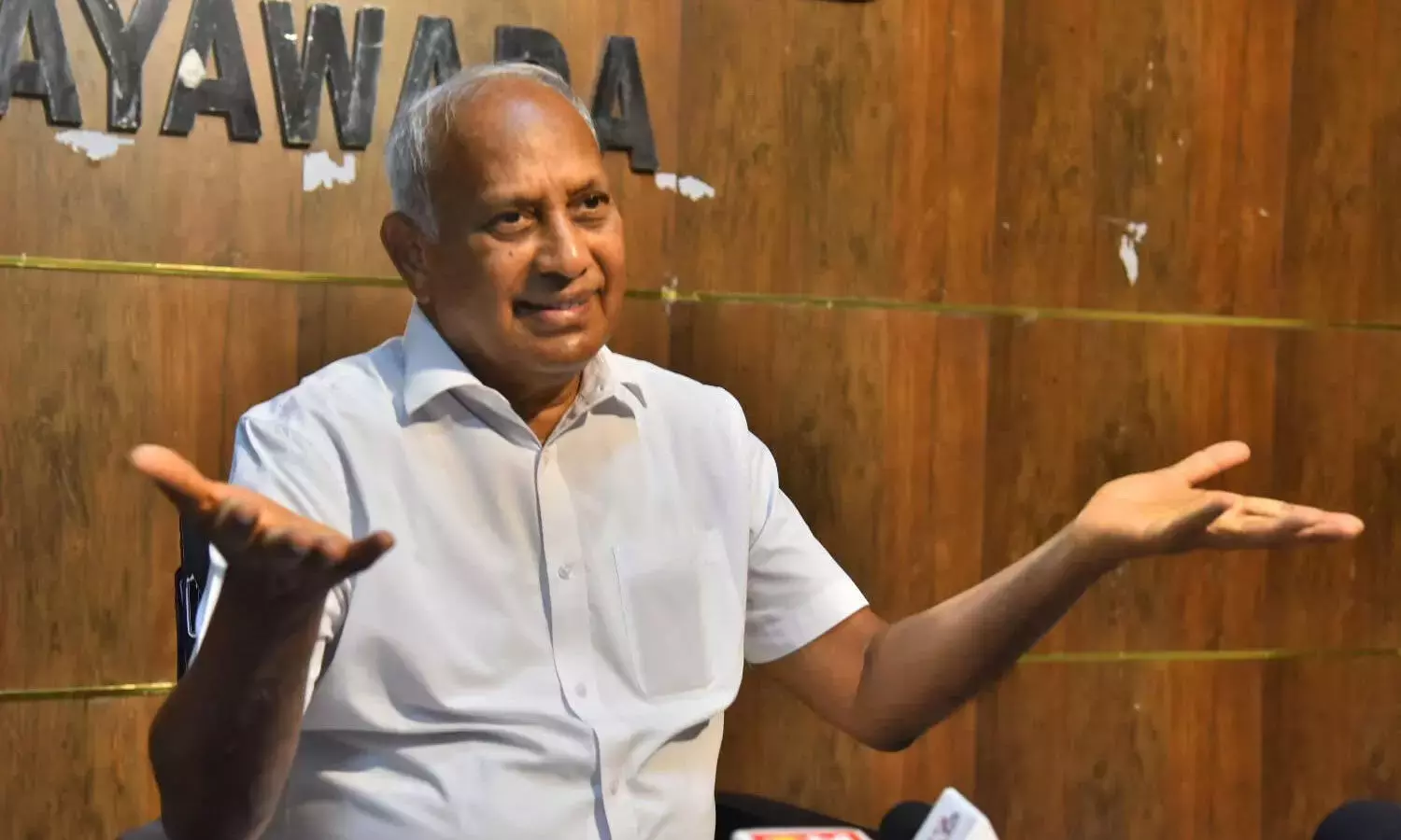 Andhra: कांग्रेस ने 150 लोकसभा सीटों पर EVM से छेड़छाड़ का आरोप लगाया है