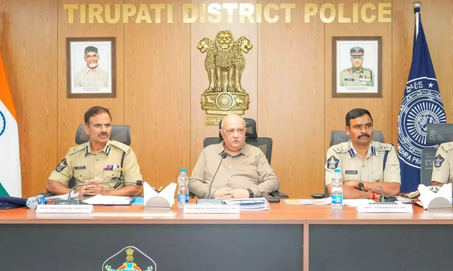 DGP ने स्थानीय निकाय चुनावों के लिए मज़बूत सुरक्षा योजना बनाने को कहा DGP ने स्थानीय निकाय चुनावों के लिए मज़बूत सुरक्षा योजना बनाने को कहा