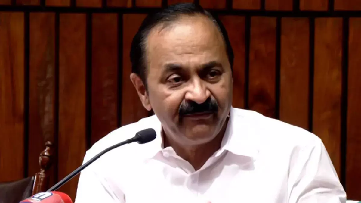 मासिक भुगतान विवाद: केरल CM पिनराई विजयन पर दर्ज होगा केस