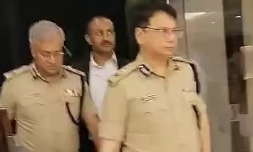 बेंगलुरु में देर रात पुलिस का बड़ा ऑपरेशन, 500 पब-बार की जांच, 1500 पुलिसकर्मी रहे तैनात बेंगलुरु में देर रात पुलिस का बड़ा ऑपरेशन, 500 पब-बार की जांच, 1500 पुलिसकर्मी रहे तैनात