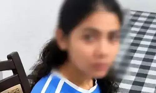 प्रेमी से झगड़े के बाद नहर में कूदने की कोशिश, युवती थाने पहुंची