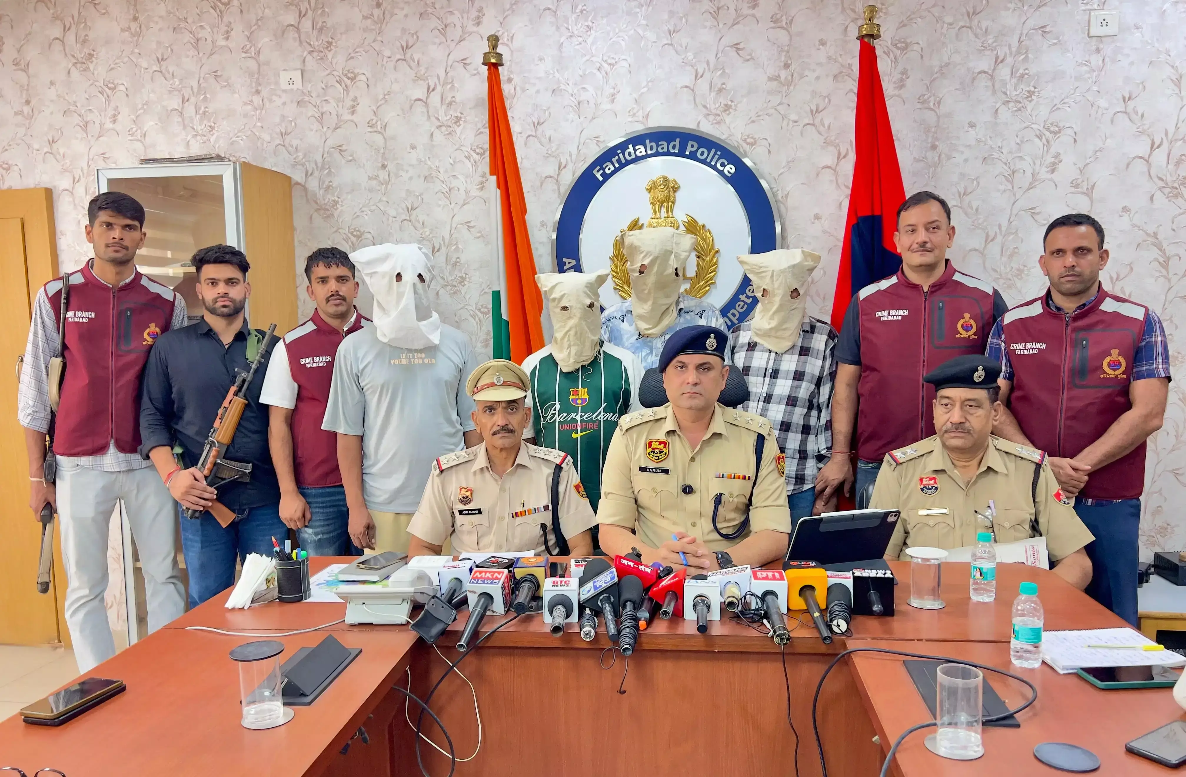 बंधक बनाकर लूट की वारदात, चार आरोपित पुलिस के हत्थे चढ़े