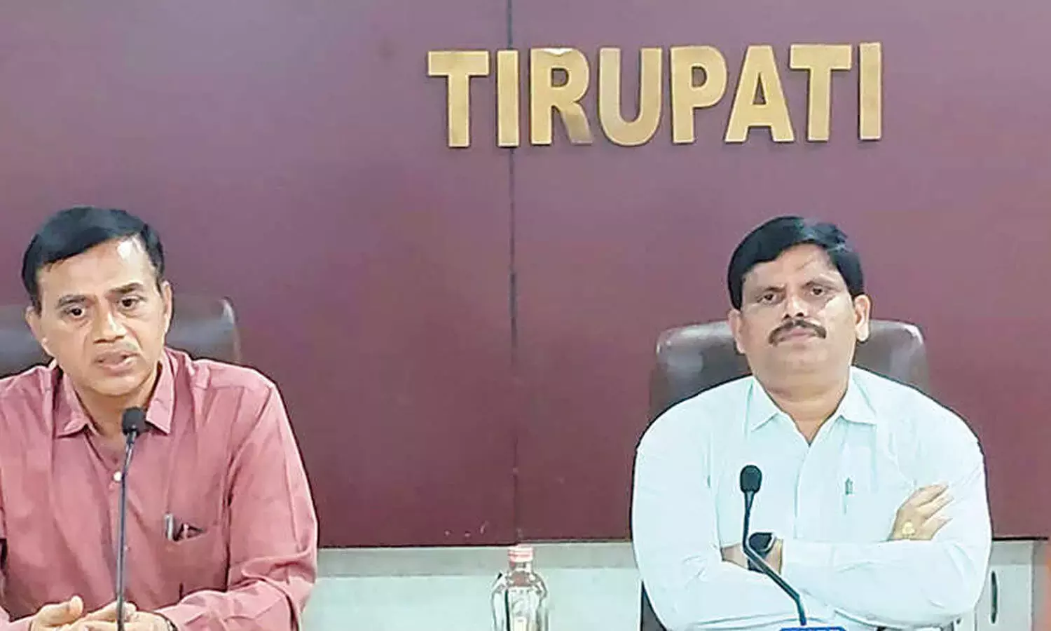 Andhra: तिरुपति ज़िला 50% ग्रीन कवर हासिल करने के लिए ग्रीनिंग कॉर्पोरेशन बनाएगा Andhra: तिरुपति ज़िला 50% ग्रीन कवर हासिल करने के लिए ग्रीनिंग कॉर्पोरेशन बनाएगा