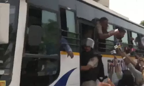 दिल्ली में CJP का प्रदर्शन करीब 1000 लोग हिरासत में