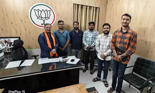 त्योहारी सीजन में स्पेशल ट्रेनें चलाने की मांग, सांसद संतोष पांडे ने की अपील