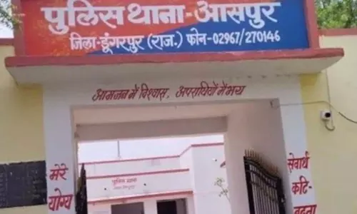 20 तोला चांदी लूटकर फरार हिस्ट्रीशीटर 6 महीने बाद पकड़ा! 20 तोला चांदी लूटकर फरार हिस्ट्रीशीटर 6 महीने बाद पकड़ा!