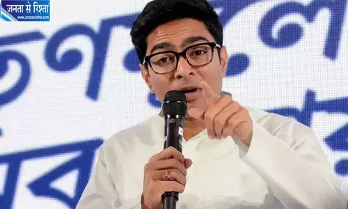 वोटों के दावे पर अभिषेक बनर्जी के खिलाफ शिकायत