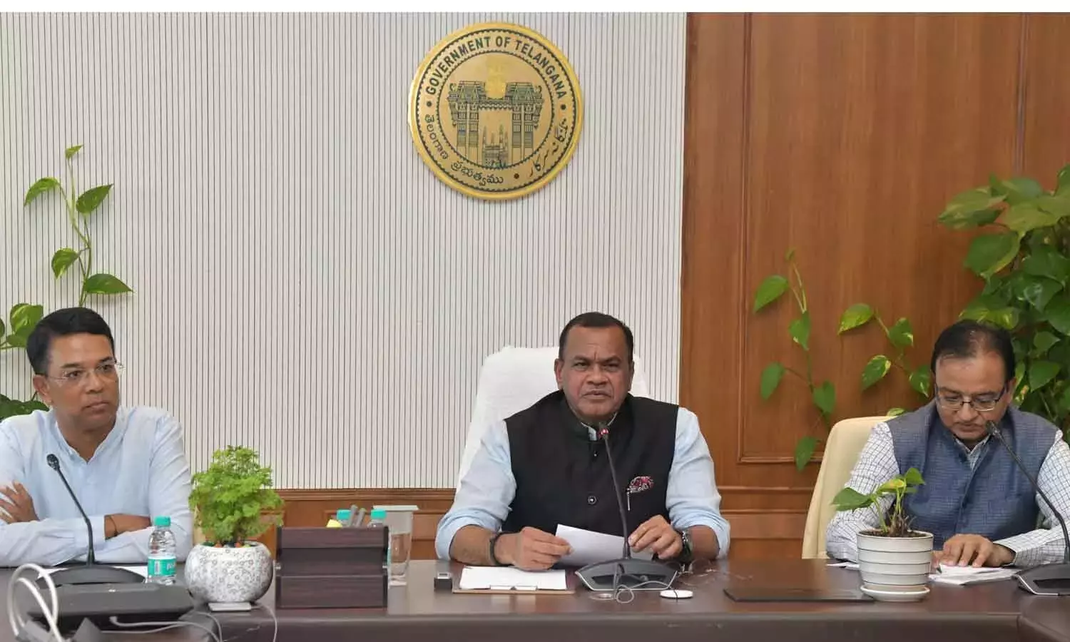 Telangana: हैदराबाद-विजयवाड़ा राजमार्ग छह लेन के उन्नयन के लिए तैयार Telangana: हैदराबाद-विजयवाड़ा राजमार्ग छह लेन के उन्नयन के लिए तैयार