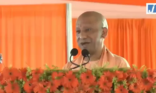 CM योगी की चुनौती के बाद विपक्ष की राजनीति पर उठे सवाल CM योगी की चुनौती के बाद विपक्ष की राजनीति पर उठे सवाल