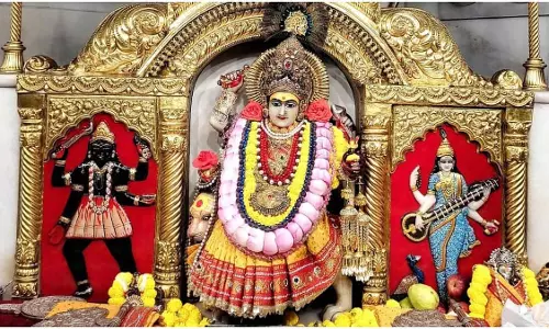नवरात्रि में झंडेवालान मंदिर के पास ट्रैफिक प्रभावित