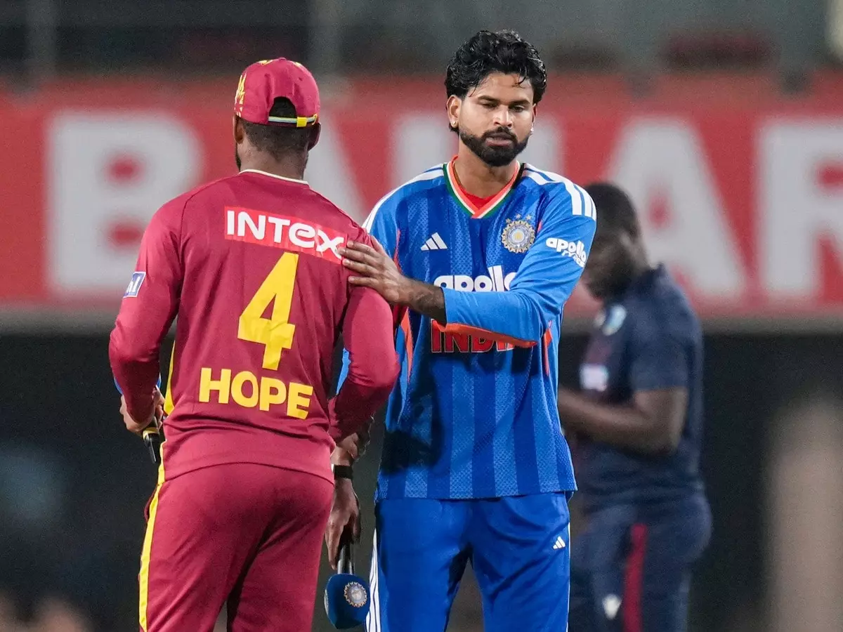 भारत की हार के बाद बोले श्रेयस अय्यर, ओस बनी बड़ी चुनौती भारत की हार के बाद बोले श्रेयस अय्यर, ओस बनी बड़ी चुनौती
