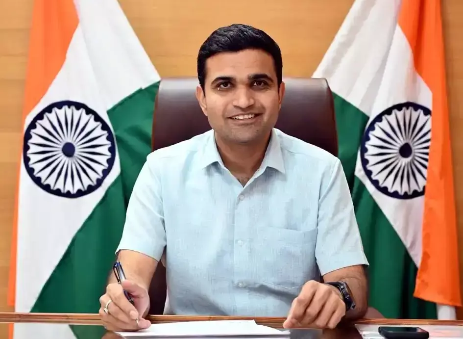 नए बिजली कनेक्शन लेकर बिल बकाया छोड़ने वालों की होगी जांच : विक्रम सिंह नए बिजली कनेक्शन लेकर बिल बकाया छोड़ने वालों की होगी जांच : विक्रम सिंह