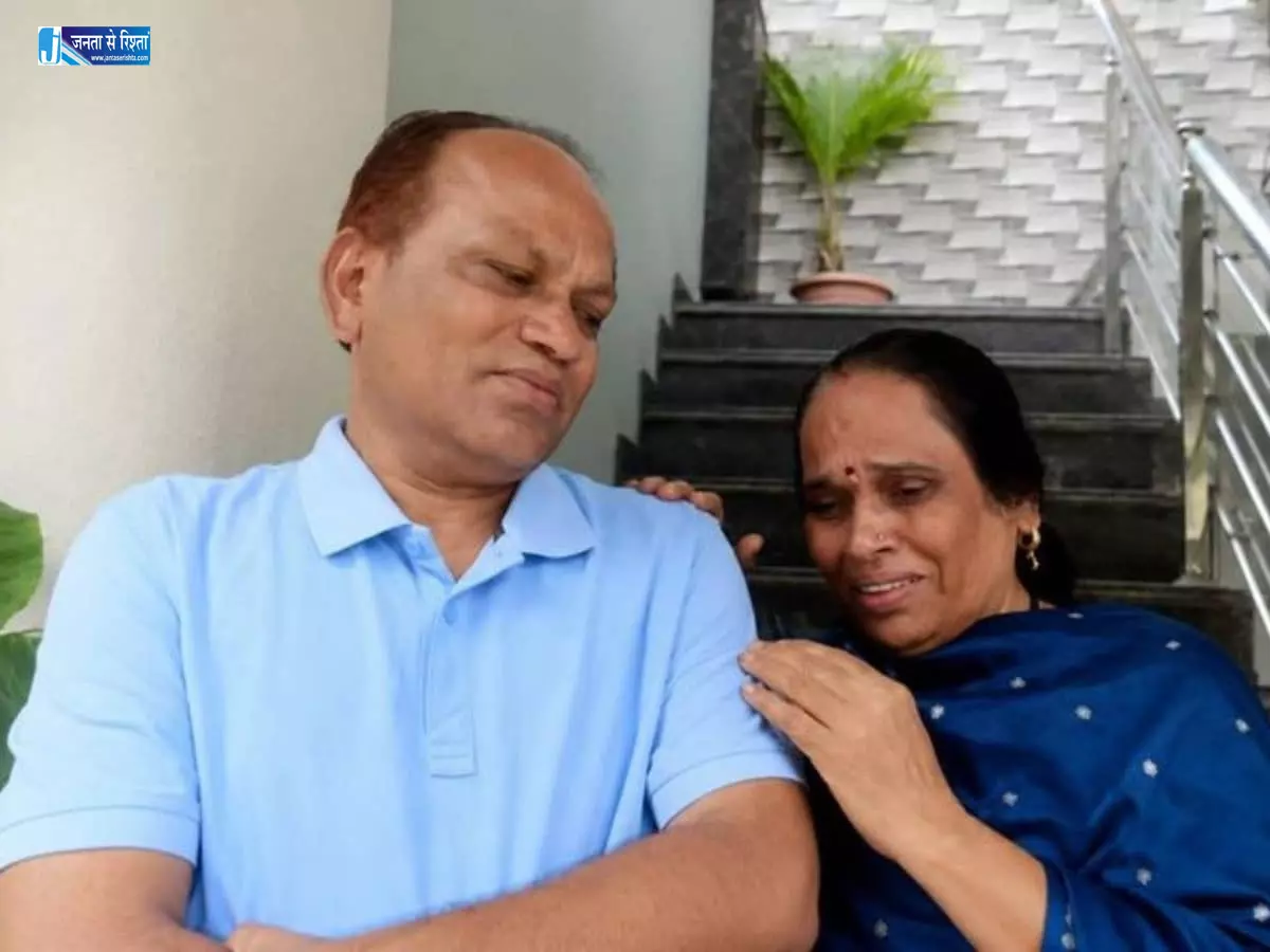 मां को टीवी न देखने की सलाह, फिर मिली बेटे की खबर मां को टीवी न देखने की सलाह, फिर मिली बेटे की खबर