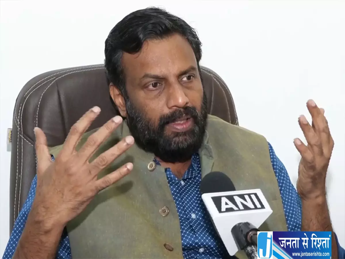वोट चोरी पर राष्ट्रपति से मिला INDIA गठबंधन जताई संतुष्टि वोट चोरी पर राष्ट्रपति से मिला INDIA गठबंधन जताई संतुष्टि