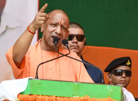 मैं तैयार, आप भी अयोध्या से लड़िए चुनाव, सीएम योगी को अखिलेश यादव का चैलेंज स्वीकार मैं तैयार, आप भी अयोध्या से लड़िए चुनाव, सीएम योगी को अखिलेश यादव का चैलेंज स्वीकार