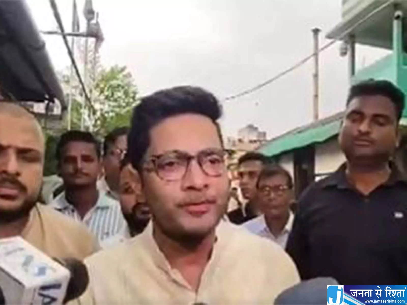 दिल्ली में 2500 लोगों की हिरासत का दावाअभिषेक बनर्जी ने उठाए सवाल दिल्ली में 2500 लोगों की हिरासत का दावाअभिषेक बनर्जी ने उठाए सवाल