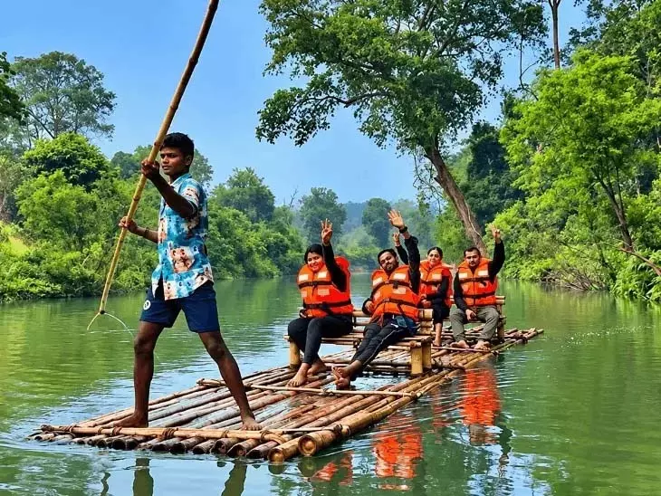 पर्यटन के जरिए ग्रामीण सशक्तिकरण: विष्णु देव साय सरकार की अनूठी पहल पर्यटन के जरिए ग्रामीण सशक्तिकरण: विष्णु देव साय सरकार की अनूठी पहल