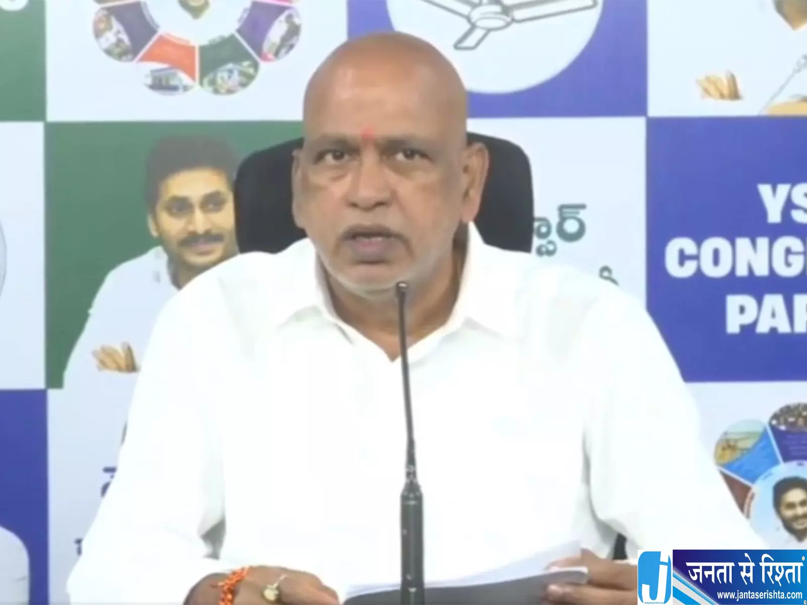 आंध्र प्रदेश में स्थानीय निकाय चुनाव से पहले वोटर लिस्ट पर विवाद आंध्र प्रदेश में स्थानीय निकाय चुनाव से पहले वोटर लिस्ट पर विवाद