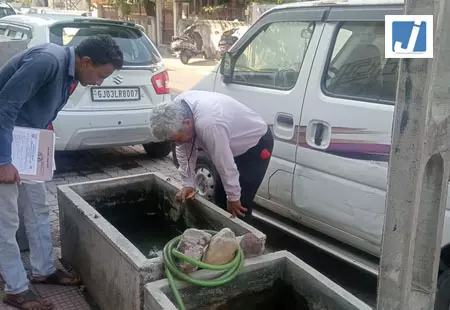 डेंगू-मलेरिया पर लगाम लगाने के लिए राजकोट नगर निगम का हाईटेक अभियान, ड्रोन से निगरानी डेंगू-मलेरिया पर लगाम लगाने के लिए राजकोट नगर निगम का हाईटेक अभियान, ड्रोन से निगरानी