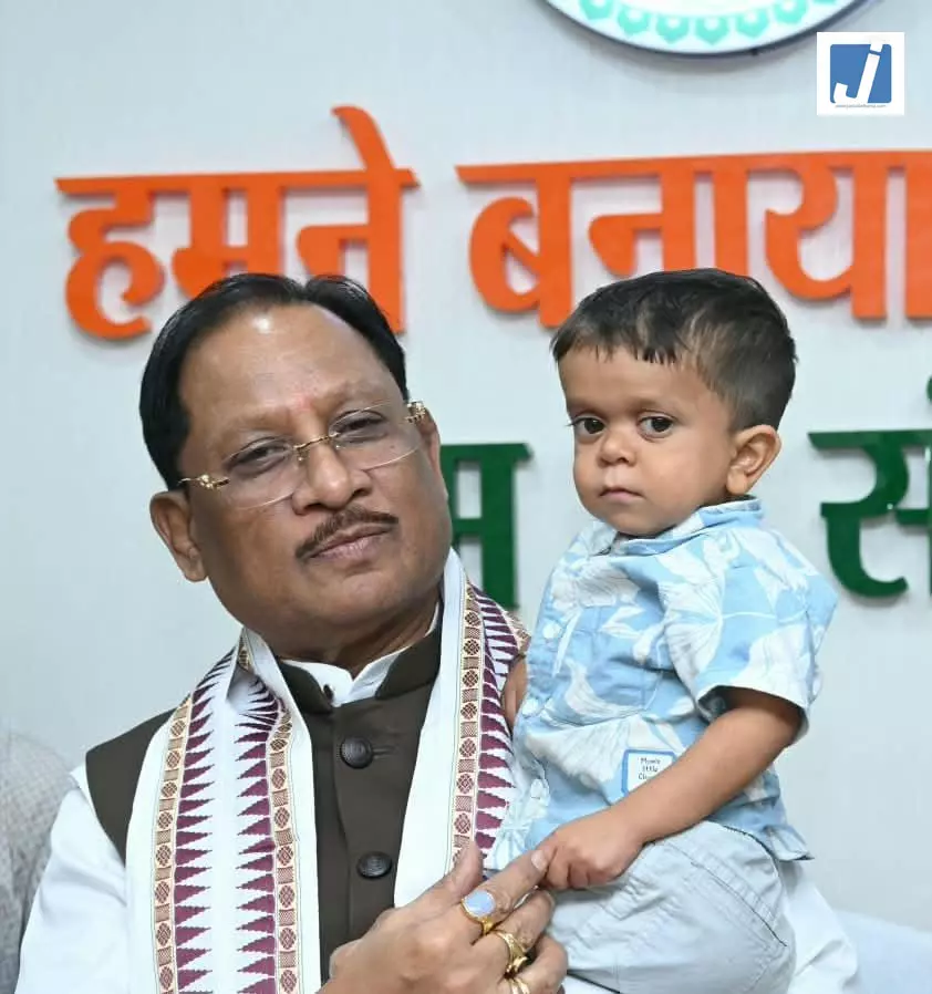 मुख्यमंत्री विशेष स्वास्थ्य सहायता योजना से उपचार के लिए तत्काल 12 लाख रुपए स्वीकृत मुख्यमंत्री विशेष स्वास्थ्य सहायता योजना से उपचार के लिए तत्काल 12 लाख रुपए स्वीकृत
