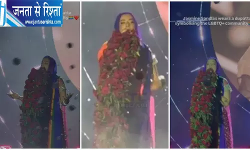 जैस्मीन सैंडलस ने रेनबो दुपट्टे के साथ किया LGBTQ+ समुदाय का समर्थन