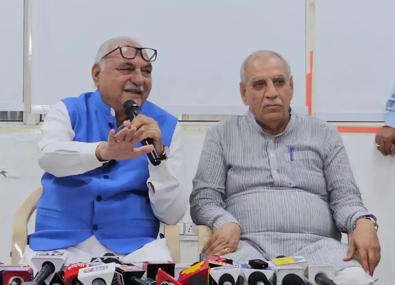 हुड्डा का दावा, हरियाणा में अब तक नहीं खरीदा गया 70 फीसदी धान हुड्डा का दावा, हरियाणा में अब तक नहीं खरीदा गया 70 फीसदी धान