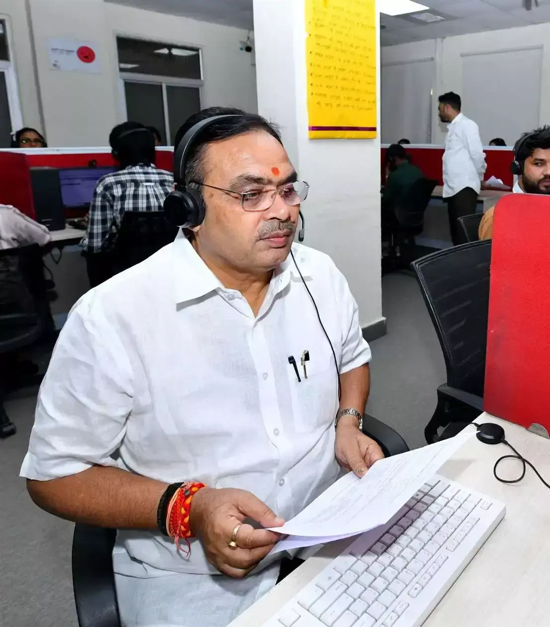 खराब पेयजल पाइपलाइन पर सीएम से शिकायत, रात में पहुंचा प्रशासन खराब पेयजल पाइपलाइन पर सीएम से शिकायत, रात में पहुंचा प्रशासन