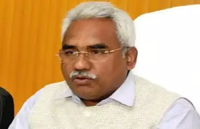 ओलावृष्टि से फसलों को नुकसान, प्रभावित किसानों को मुआवजे के निर्देश
