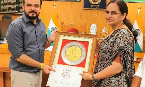 कैंसर मरीज से लेकर दिव्यांगों तक पहुंची आयुष्मान योजना, रामपुर को यूपी में मिला पहला स्थान कैंसर मरीज से लेकर दिव्यांगों तक पहुंची आयुष्मान योजना, रामपुर को यूपी में मिला पहला स्थान