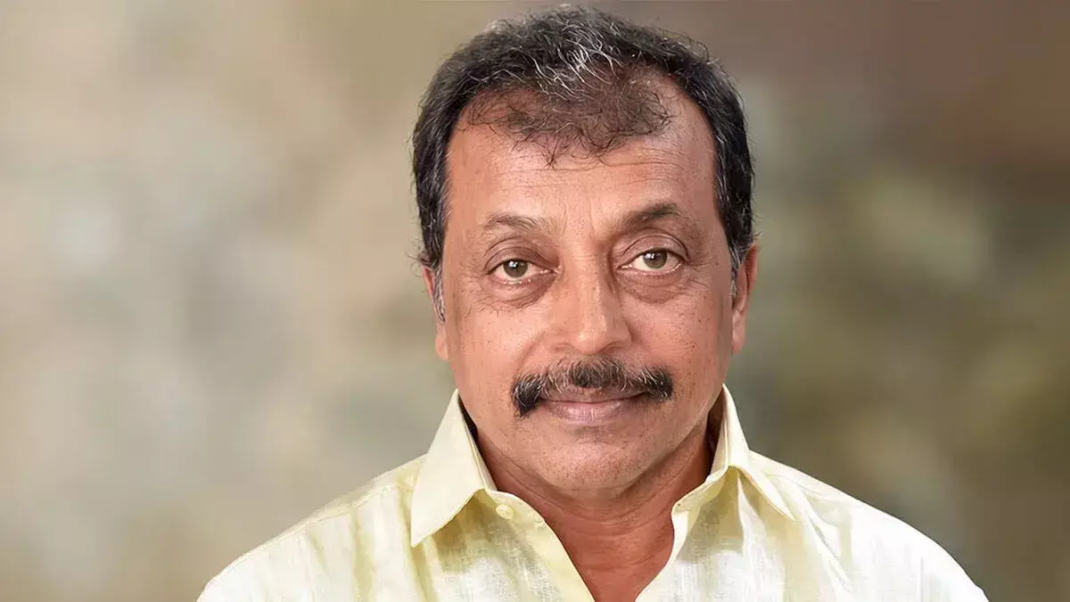कोल्लम में पार्किंसंस से जूझ रहे पति की हत्या के आरोप में महिला गिरफ्तार कोल्लम में पार्किंसंस से जूझ रहे पति की हत्या के आरोप में महिला गिरफ्तार