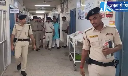 फोन पर बातचीत के दौरान चली गोली, जवान की मौत फोन पर बातचीत के दौरान चली गोली, जवान की मौत
