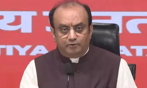 तमिल भाषा को लेकर राहुल गांधी पर भड़के सुधांशु त्रिवेदी तमिल भाषा को लेकर राहुल गांधी पर भड़के सुधांशु त्रिवेदी