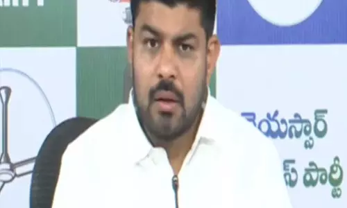 34प्रतिशत आरक्षण को लेकर चंद्रबाबू नायडू पर YSR कांग्रेस का हमला 34प्रतिशत आरक्षण को लेकर चंद्रबाबू नायडू पर YSR कांग्रेस का हमला