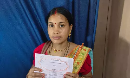 छत्तीसगढ़ में महिलाओं को जमीन रजिस्ट्री पर 50% छूट, ज्योति साहू के बचे 11,400 रुपये छत्तीसगढ़ में महिलाओं को जमीन रजिस्ट्री पर 50% छूट, ज्योति साहू के बचे 11,400 रुपये