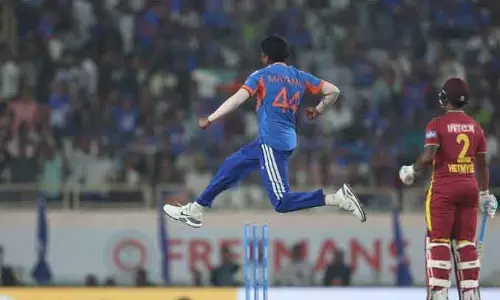IND vs WI: वेस्टइंडीज को पहला बड़ा झटका IND vs WI: वेस्टइंडीज को पहला बड़ा झटका