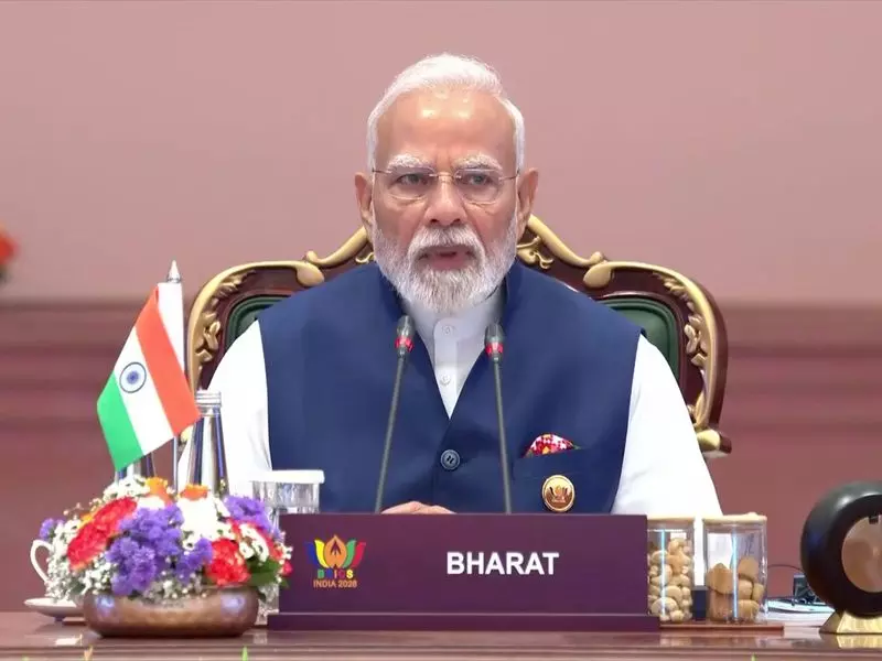 पीएम नरेंद्र मोदी के सार्वजनिक सेवा के 25 साल पूरे होने पर प्रस्ताव पारित पीएम नरेंद्र मोदी के सार्वजनिक सेवा के 25 साल पूरे होने पर प्रस्ताव पारित