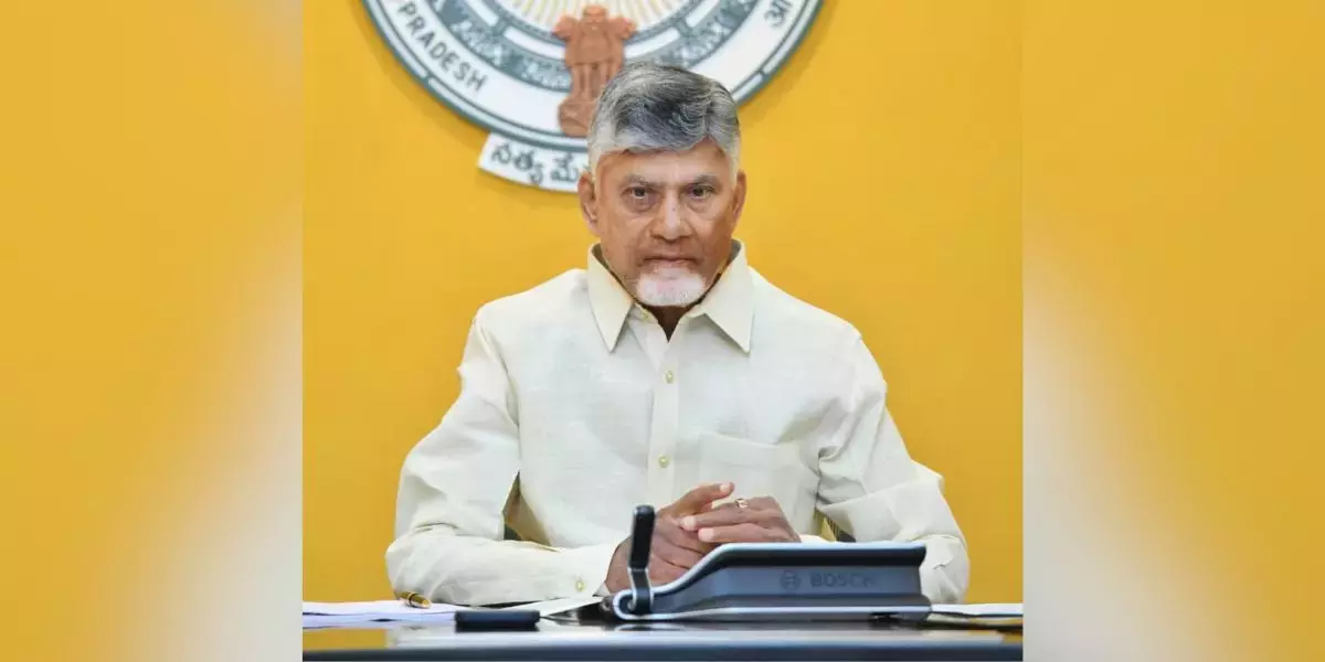 Andhra: नायडू ने प्राकृतिक खेती के लिए 25 लाख किसानों को लक्ष्य बनाया Andhra: नायडू ने प्राकृतिक खेती के लिए 25 लाख किसानों को लक्ष्य बनाया