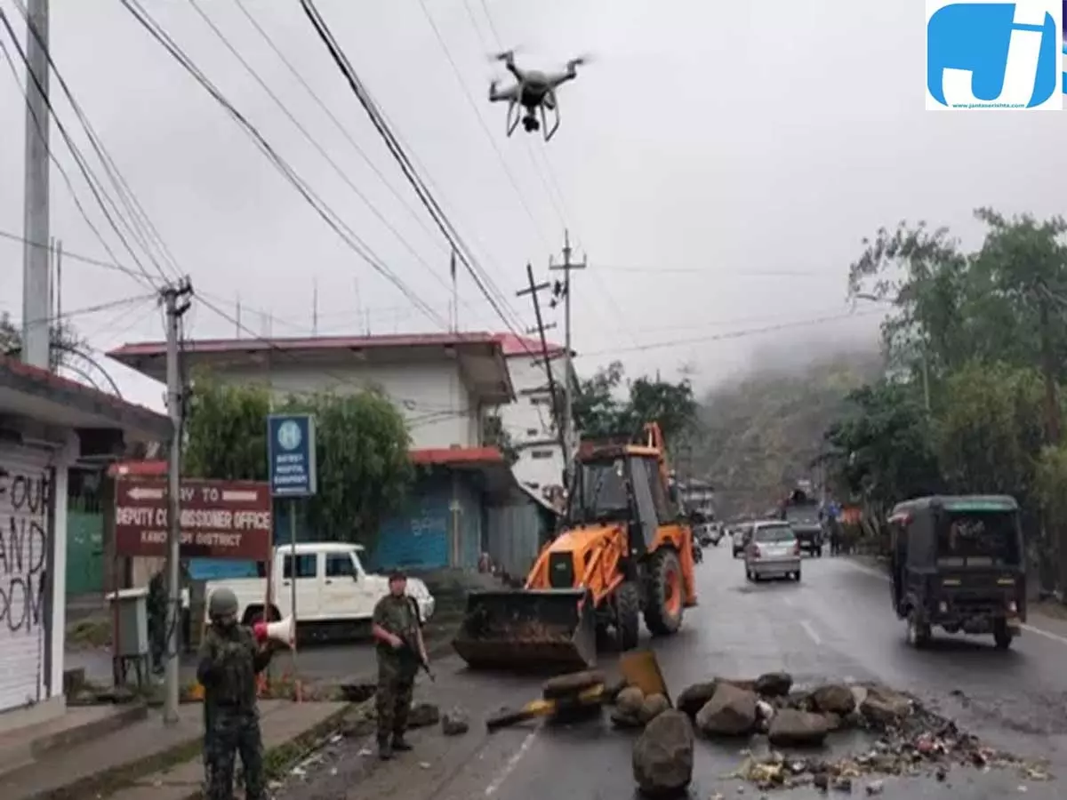 मणिपुर में फिर बिगड़े हालात, 9 मौतों के बाद प्रतिबंधात्मक आदेश मणिपुर में फिर बिगड़े हालात, 9 मौतों के बाद प्रतिबंधात्मक आदेश