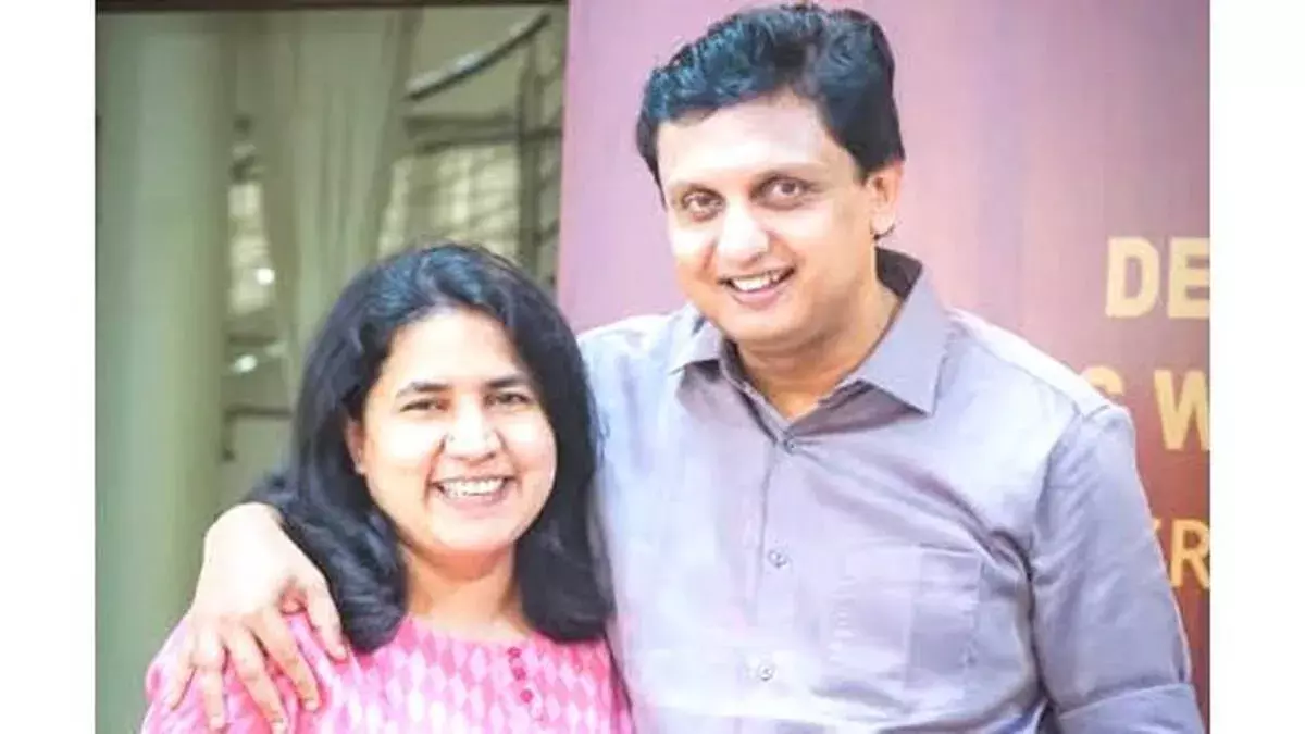 पिनाराई, रियास और वीना पर विजिलेंस की कार्रवाई के संकेत पिनाराई, रियास और वीना पर विजिलेंस की कार्रवाई के संकेत