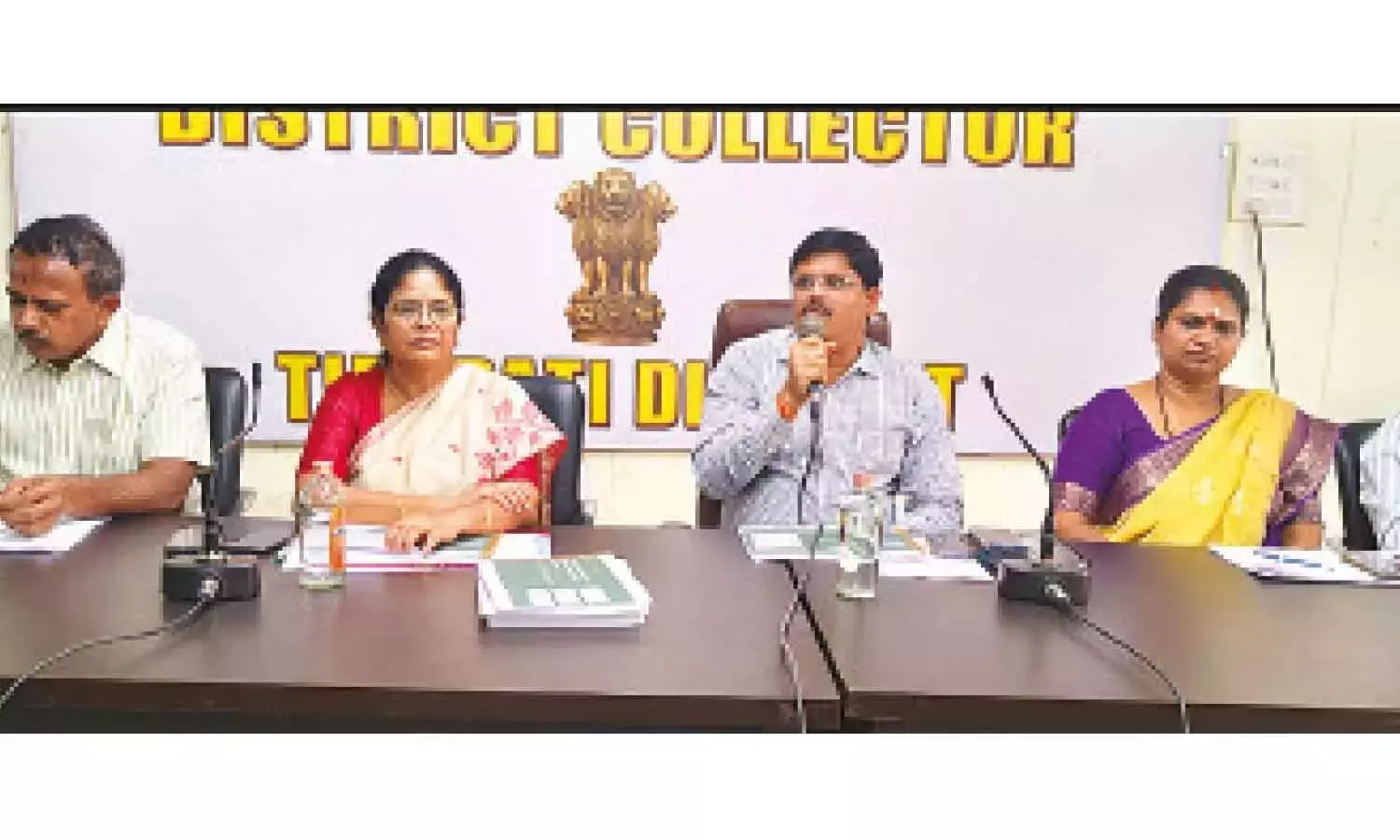 अधिकारियों को स्थानीय चुनाव में आरक्षण की समय-सारणी को अंतिम रूप देने का निर्देश दिया गया अधिकारियों को स्थानीय चुनाव में आरक्षण की समय-सारणी को अंतिम रूप देने का निर्देश दिया गया