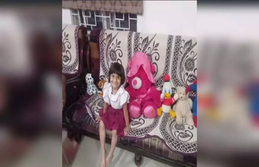 5 साल की बच्ची का अपहरण कर हत्या, नौकरी से निकाले गए सिक्योरिटी गार्ड पर शक 5 साल की बच्ची का अपहरण कर हत्या, नौकरी से निकाले गए सिक्योरिटी गार्ड पर शक